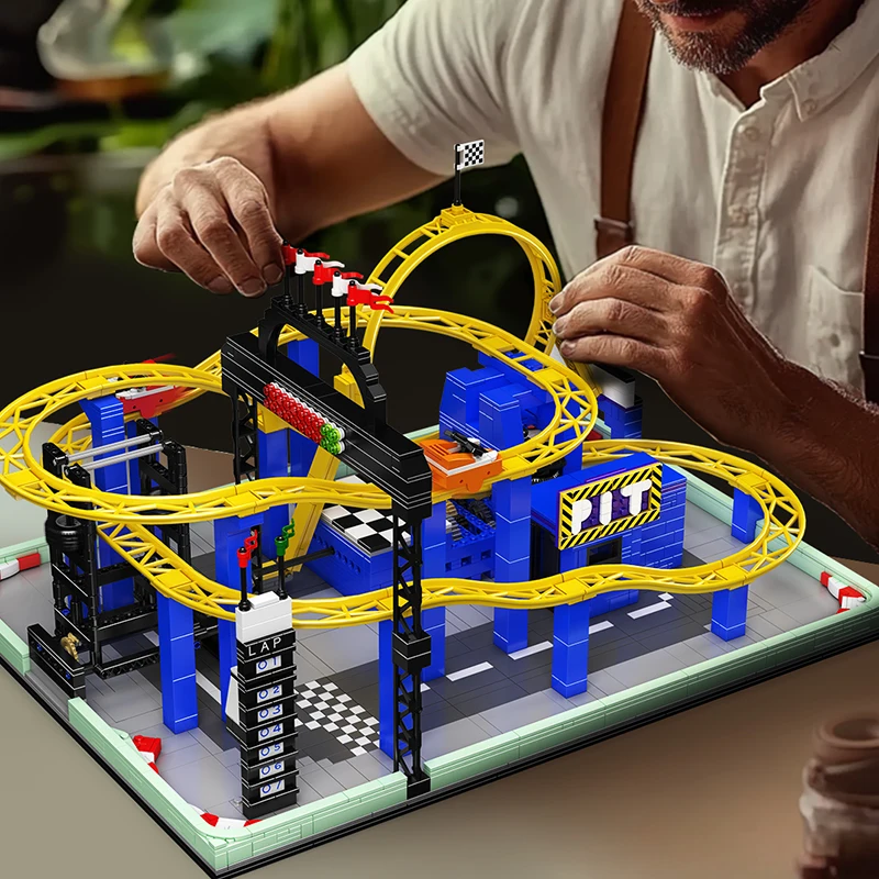 Mould King 11020 Whirlwind Roller Coaster Set | 1,707 Pieces - Image 3