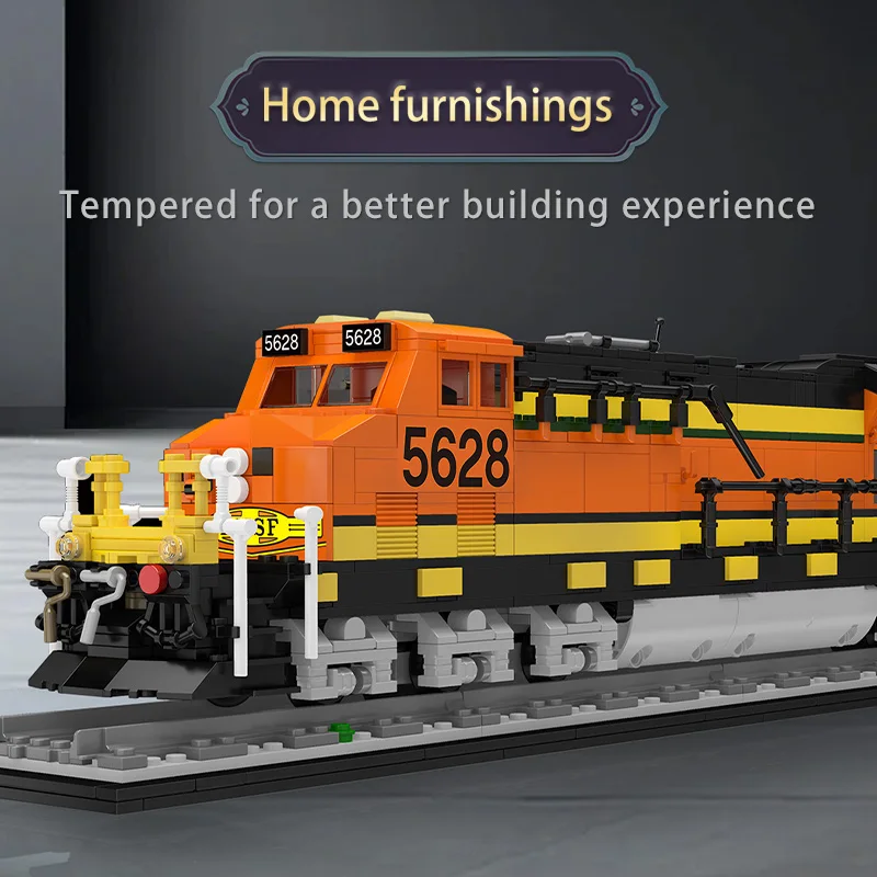 Mould King 12041 BNSF Railway Locomotive Construction Kit | 1,362 Pieces - Image 3